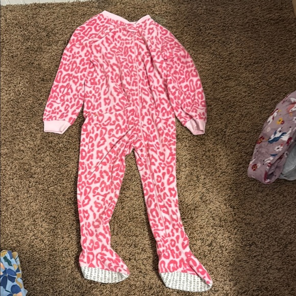 Pajama Set - Picture 5 of 8